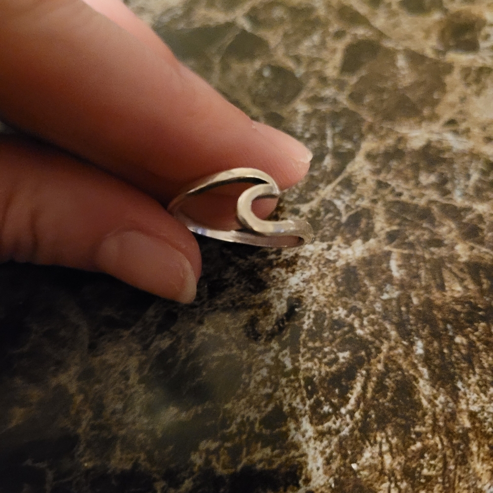 Wave ring - Picture 2 of 3